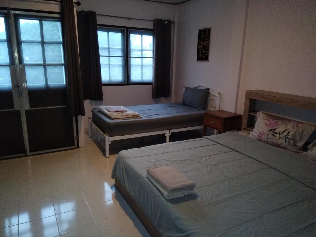 Hotel Happy House 51 HHQ Esterno foto