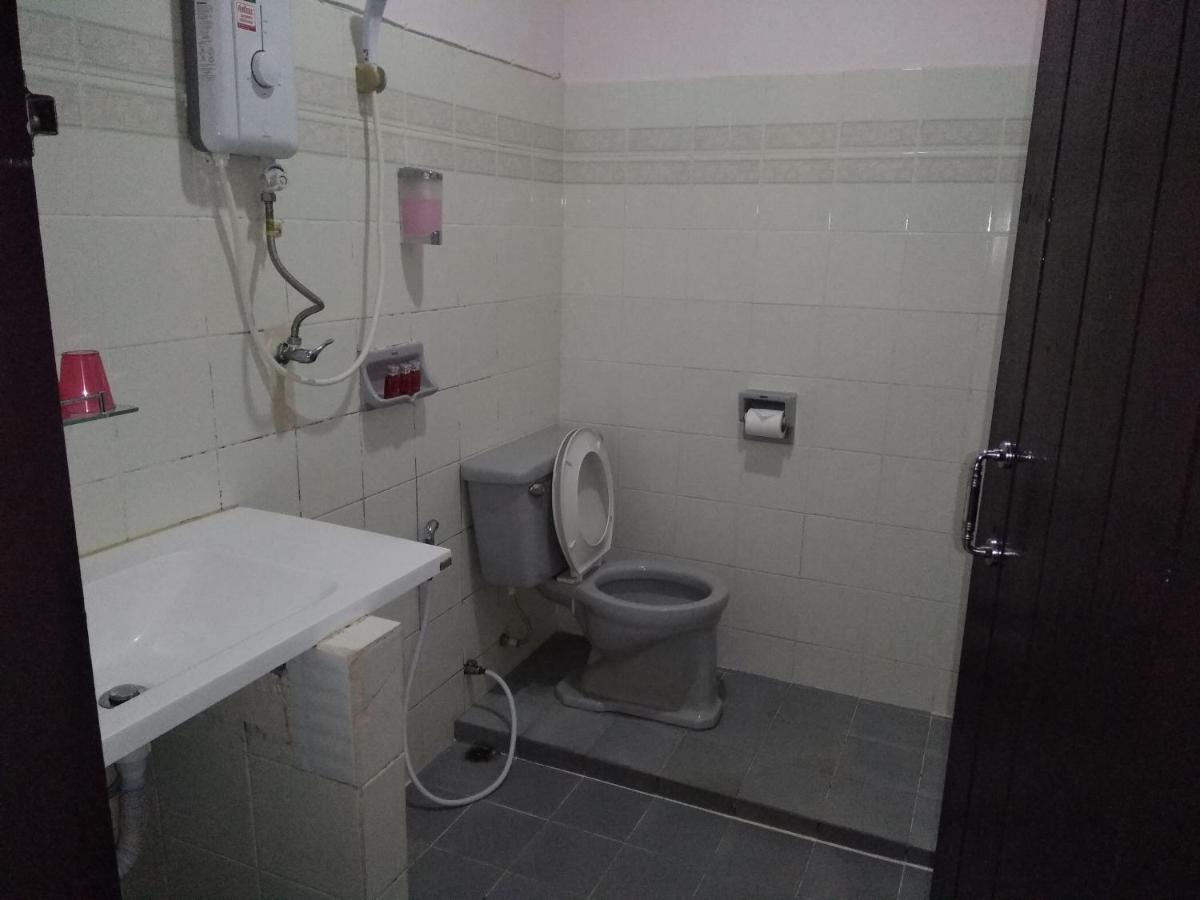 Hotel Happy House 51 HHQ Esterno foto