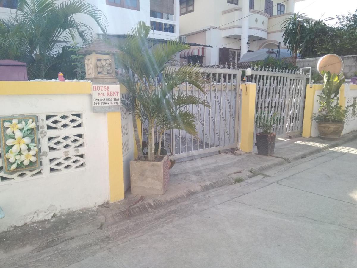 Hotel Happy House 51 HHQ Esterno foto